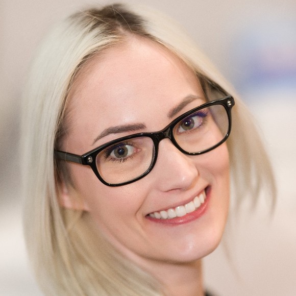 Meet your Posher, Cassie - Picture 1 of 1